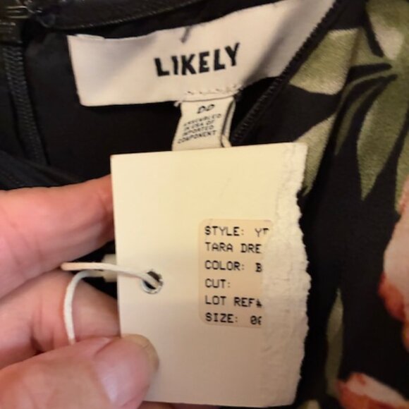 Likely Black w/floral print dress Size Jr OO - Picture 3 of 3